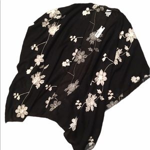 Sonoma One Size Cardigan